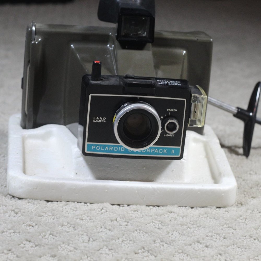 Vintage 1970's Polaroid Colorpack II Land Camera